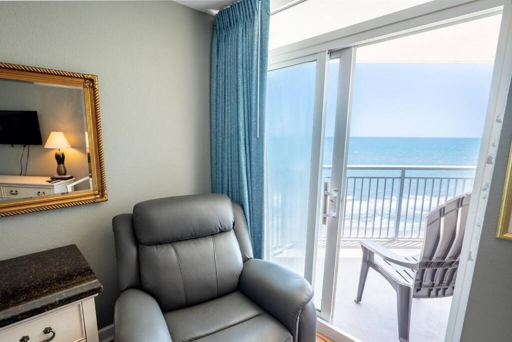 Baywatch Renovated, Unobstructed Oceanfront Views! Villa Myrtle Beach Exterior photo